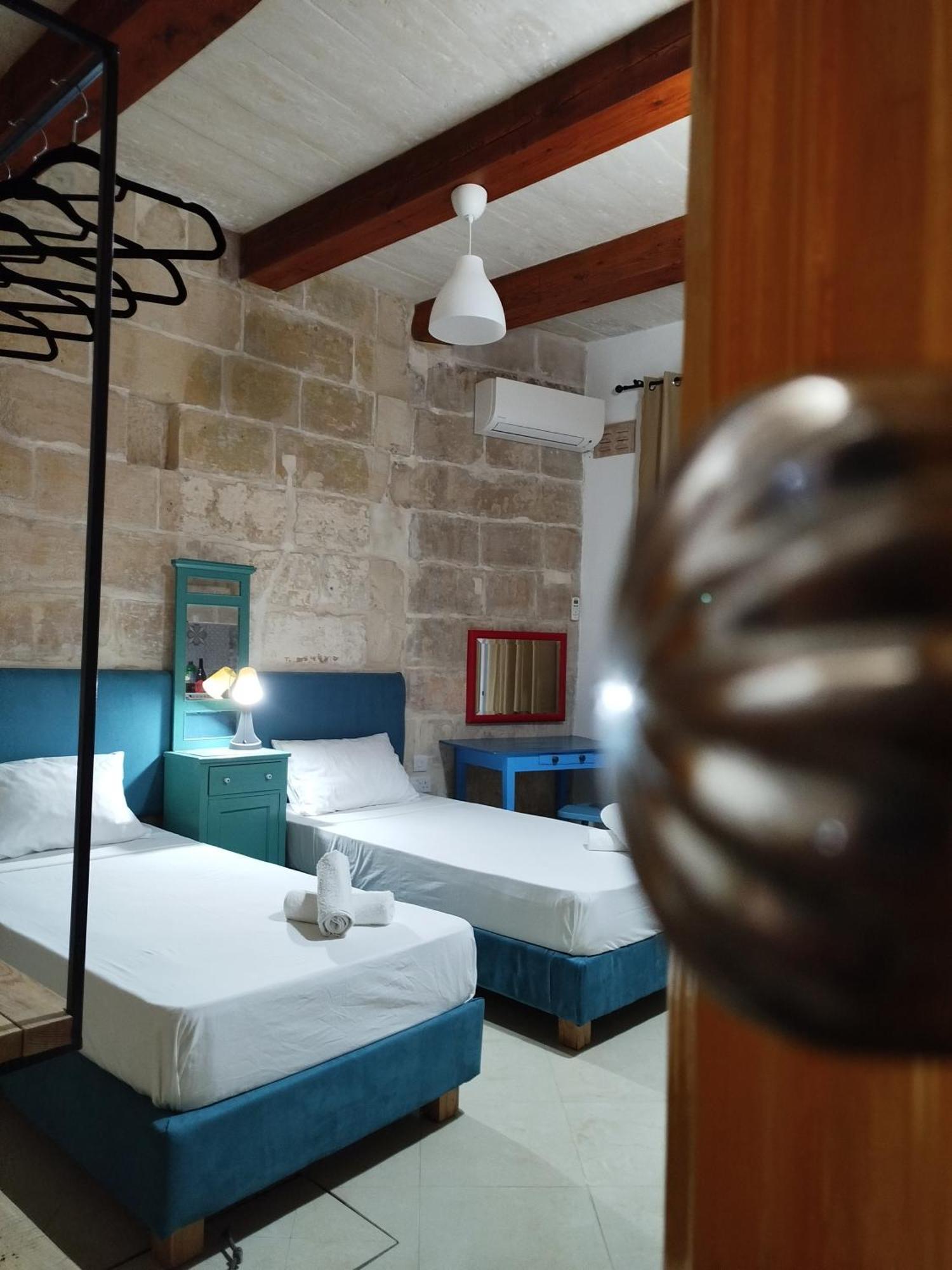 Limestone Sun Suites Sliema Bagian luar foto