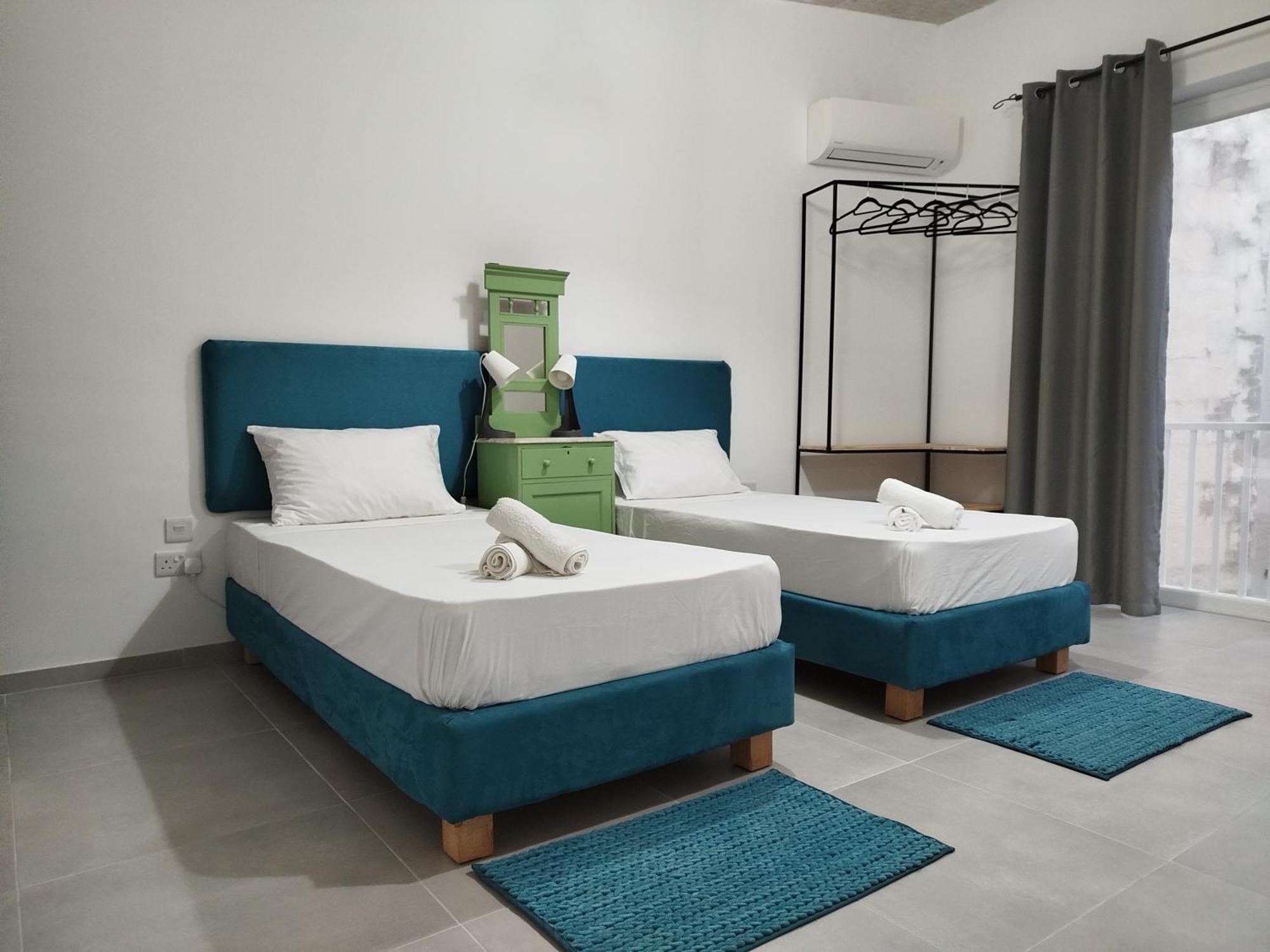 Limestone Sun Suites Sliema Ruang foto