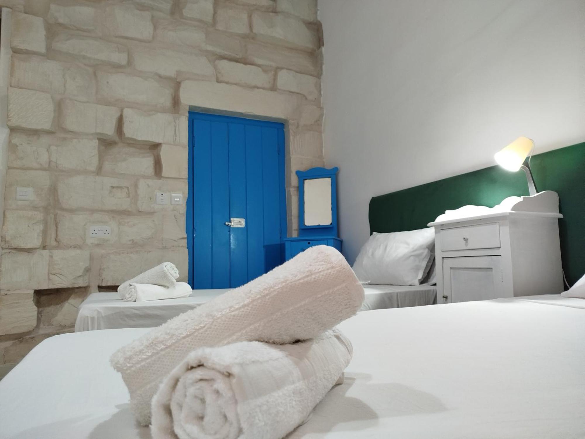 Limestone Sun Suites Sliema Ruang foto