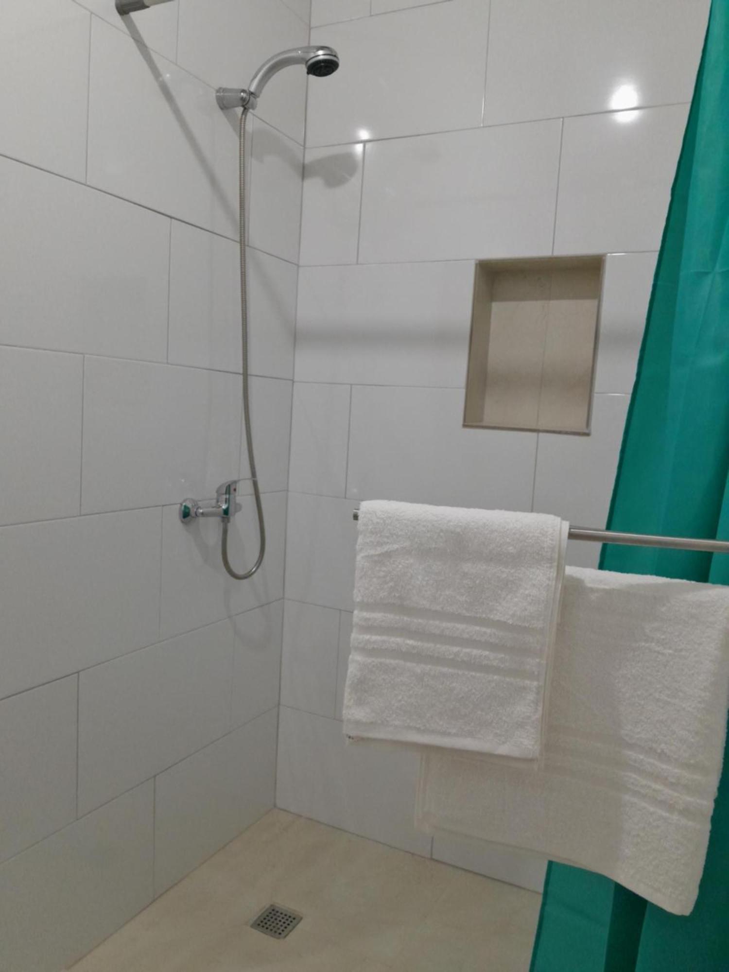 Limestone Sun Suites Sliema Ruang foto
