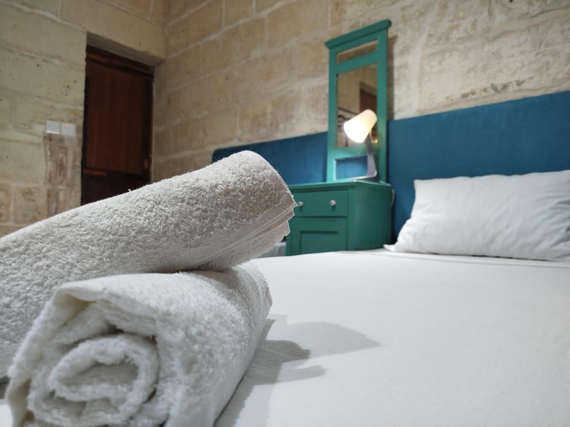 Limestone Sun Suites Sliema Ruang foto