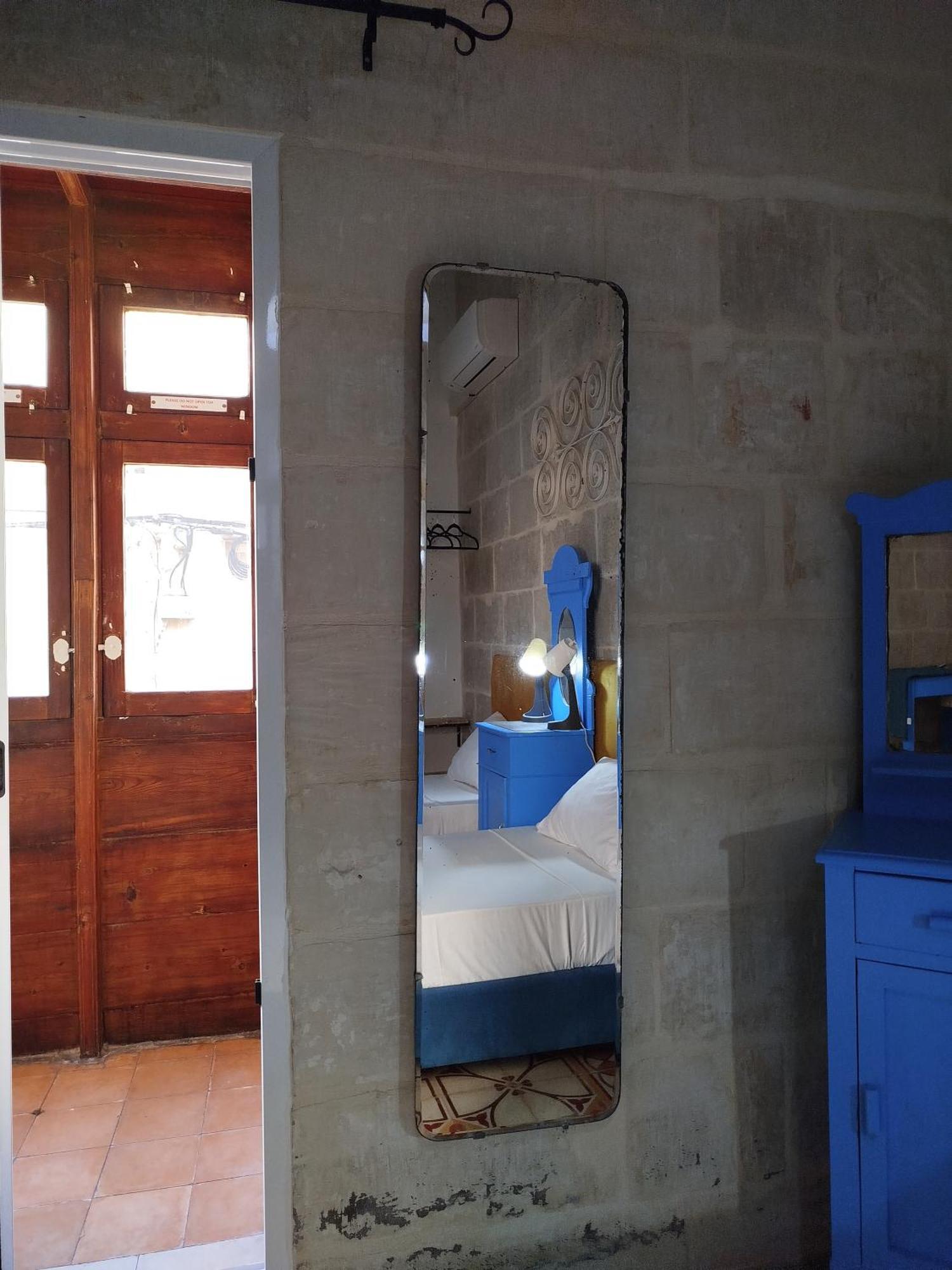 Limestone Sun Suites Sliema Ruang foto