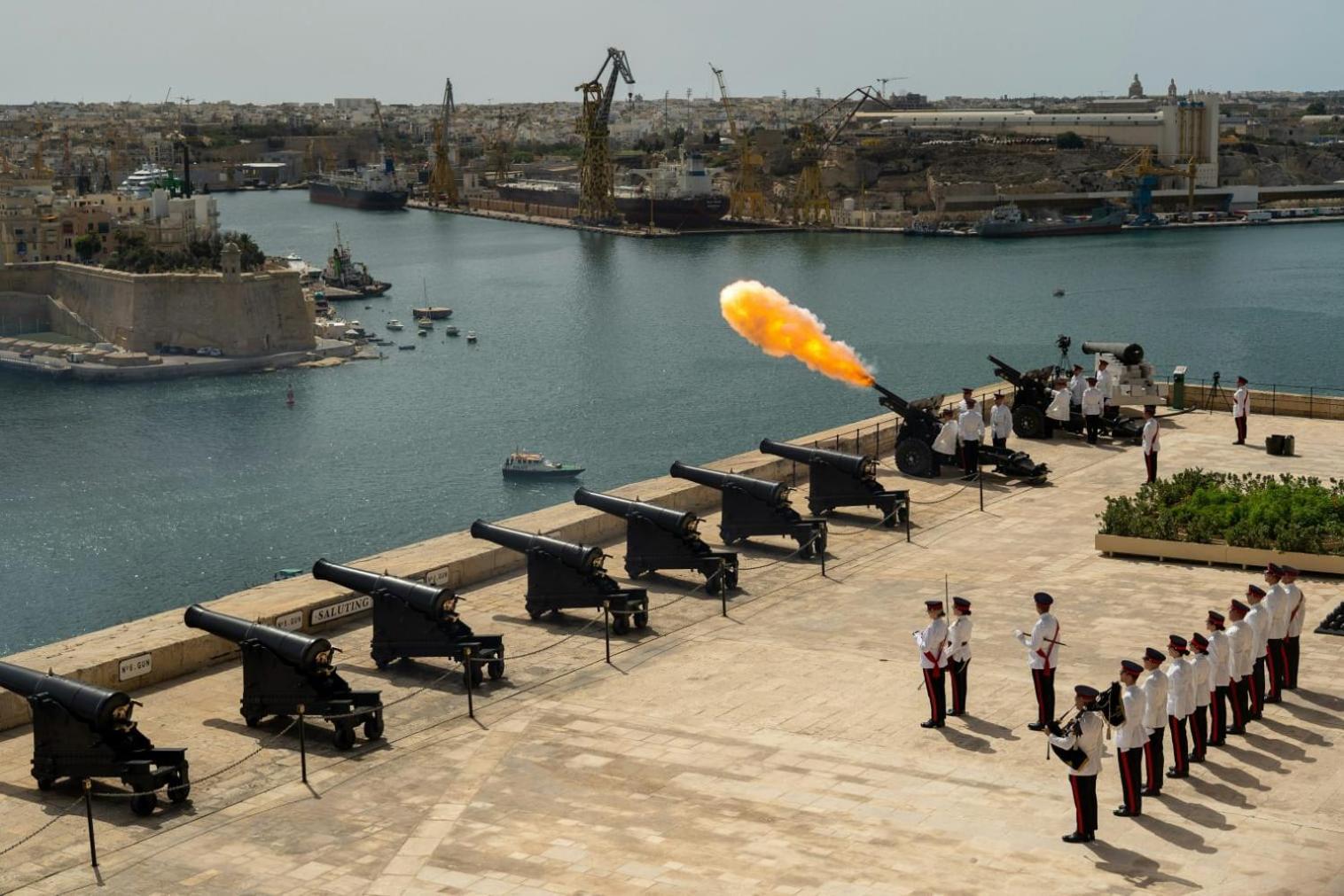 Limestone Sun Suites Sliema Bagian luar foto