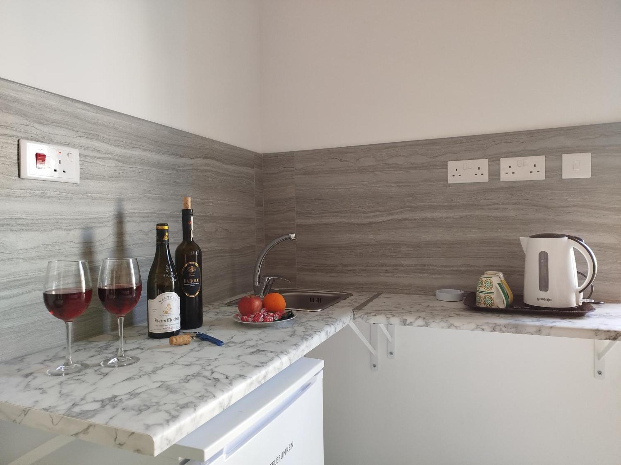 Limestone Sun Suites Sliema Ruang foto