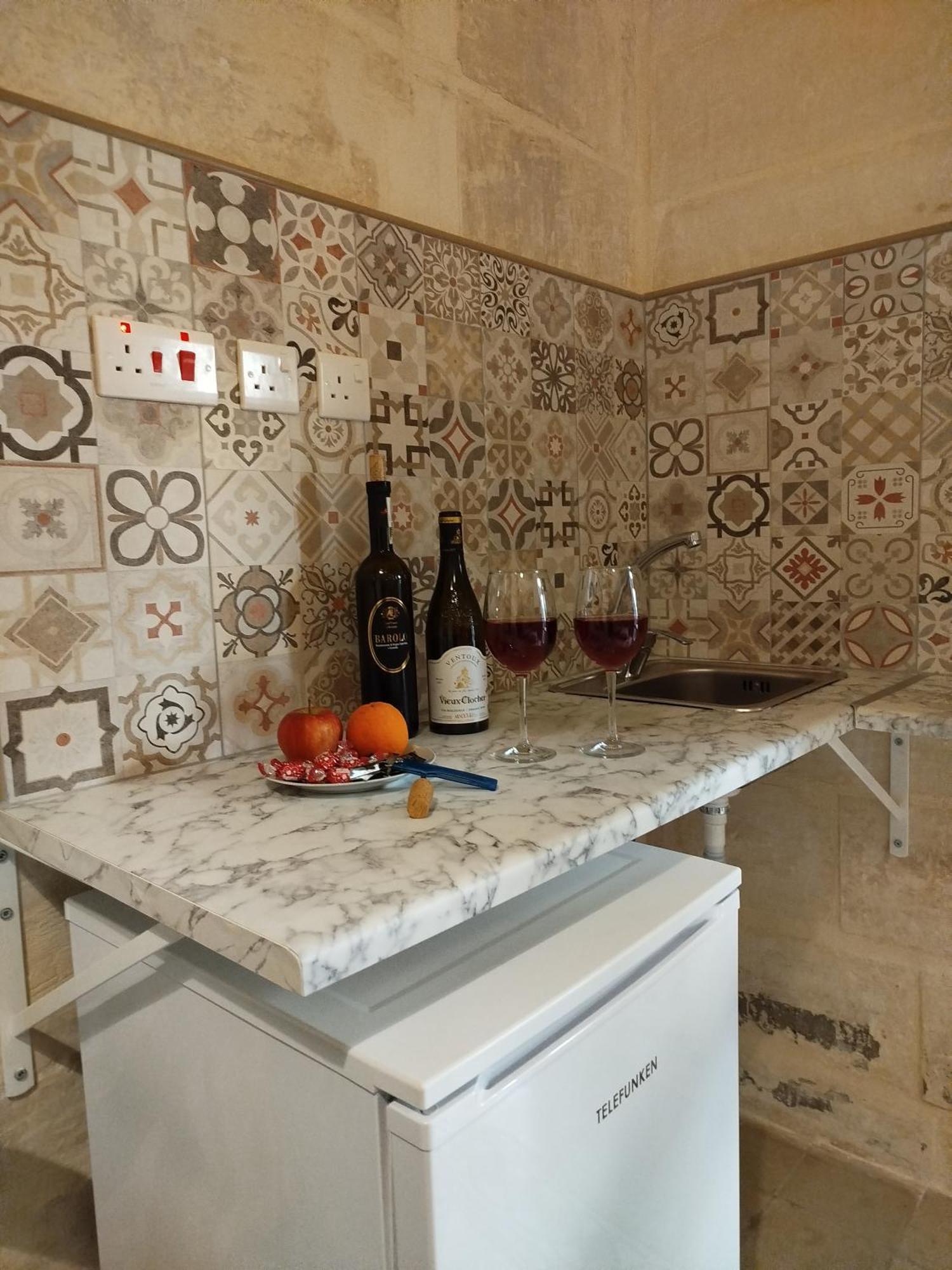 Limestone Sun Suites Sliema Ruang foto