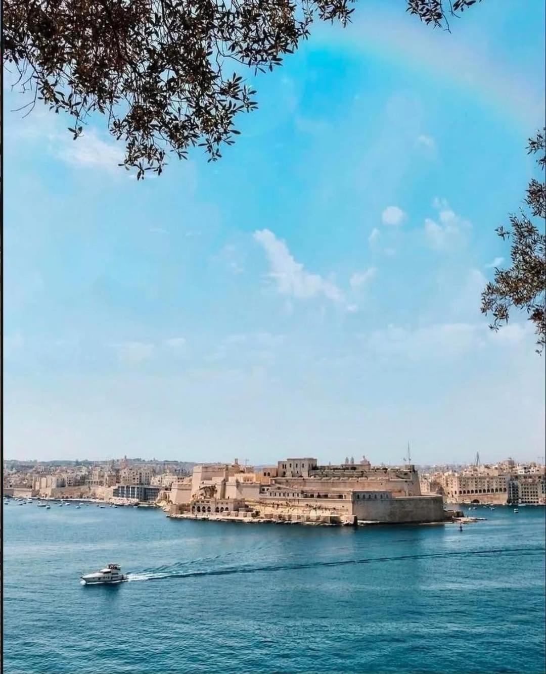 Limestone Sun Suites Sliema Bagian luar foto
