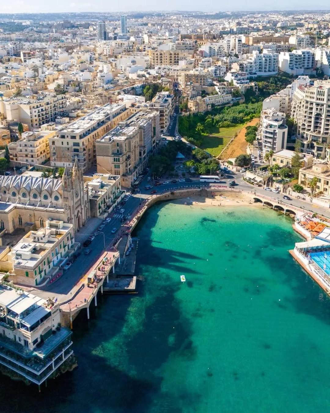 Limestone Sun Suites Sliema Bagian luar foto